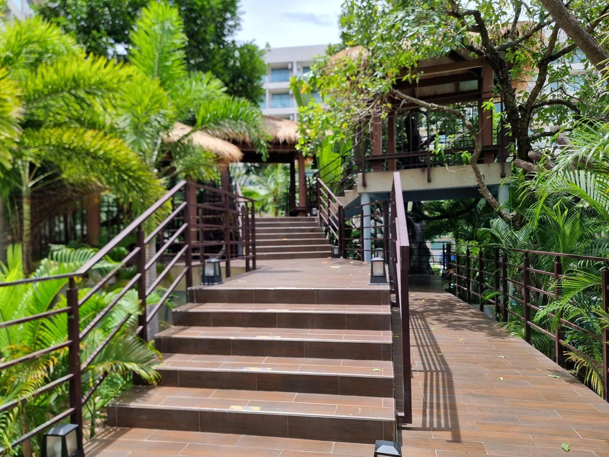 Laguna Beach Condo Resort 3 Maldives Pattaya Pool View ลากูน่า บีช คอนโด รีสอร์ต 3 พัทยา Джомтьен Экстерьер фото