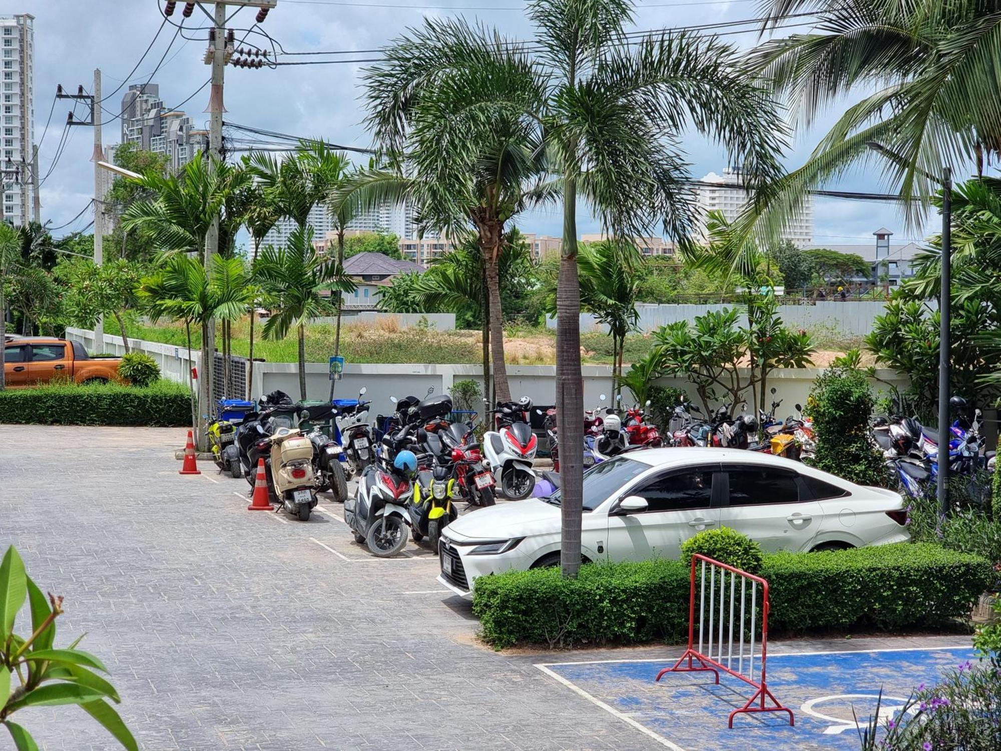 Laguna Beach Condo Resort 3 Maldives Pattaya Pool View ลากูน่า บีช คอนโด รีสอร์ต 3 พัทยา Джомтьен Экстерьер фото
